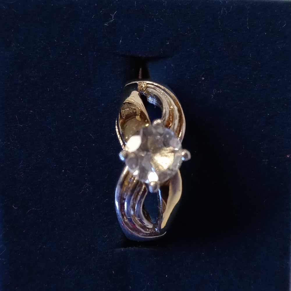 W.Lind Two Tone Solitaire Size 7.5